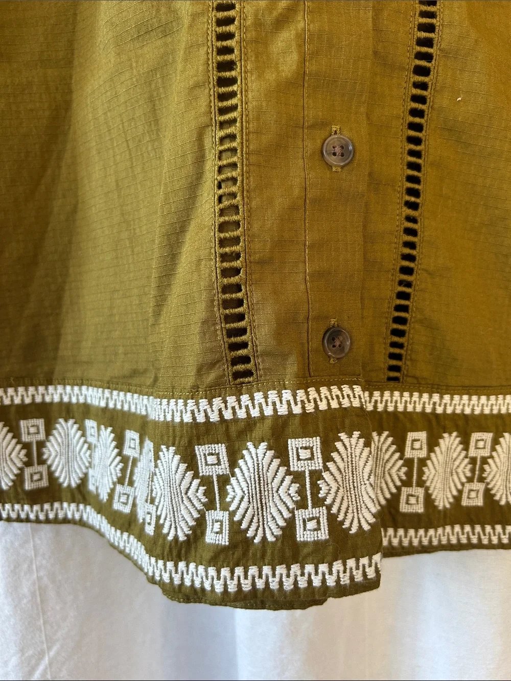 Banana Republic Olive Green Sleeveless Button-Front Tank with White Embroidery